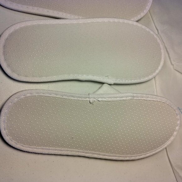 The Chateau At Nemacolin Resort Slippers 1 Size Spa White Slip On 2 Pair - Picture 10 of 16